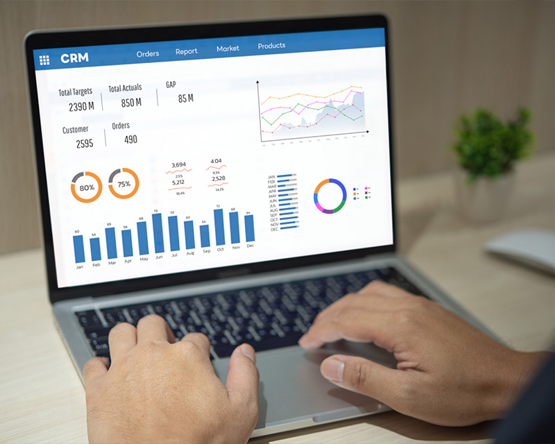 نرم افزار CRM